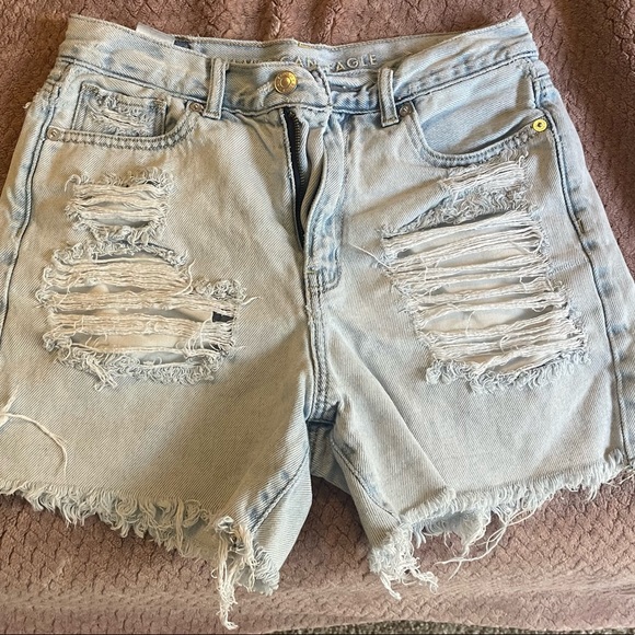 American eagle light washed denim distressed high waisted shorts size 2 - Picture 1 of 2